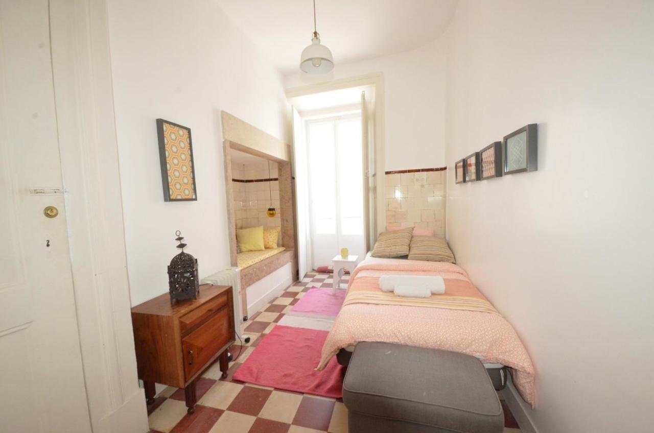 The Color Hostel リスボン エクステリア 写真